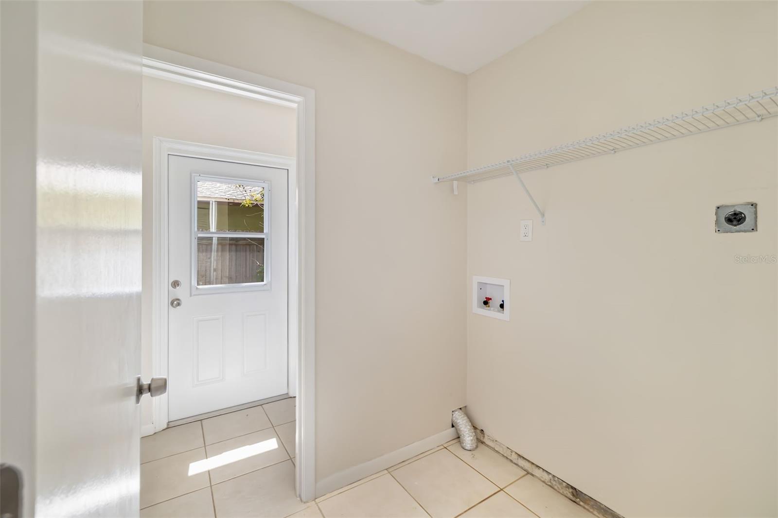 Image 9 of 57 For 1097 Willis Avenue