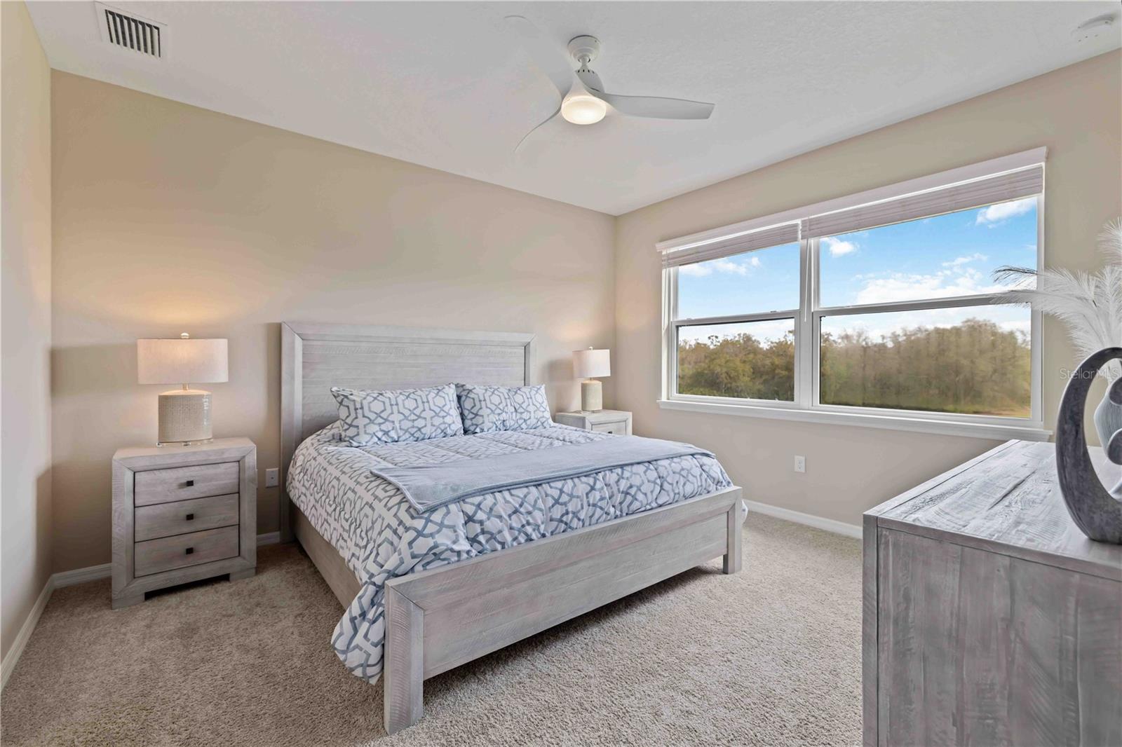 Image 15 of 41 For 13828 Messina Loop 203