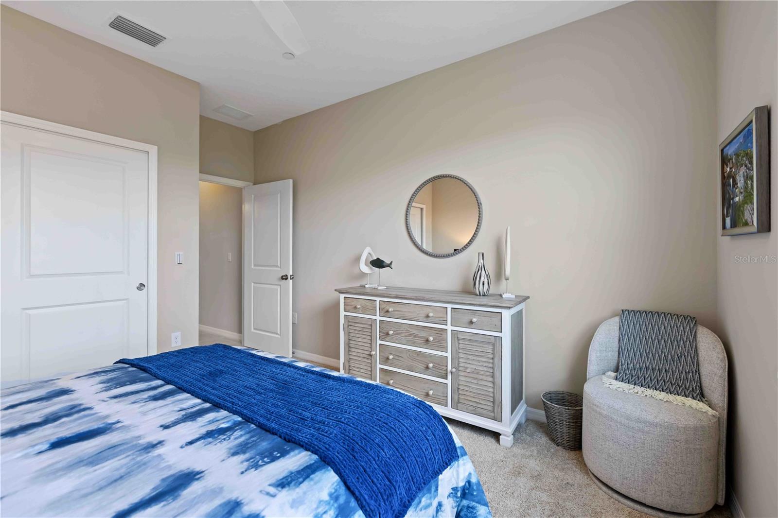 Image 21 of 41 For 13828 Messina Loop 203