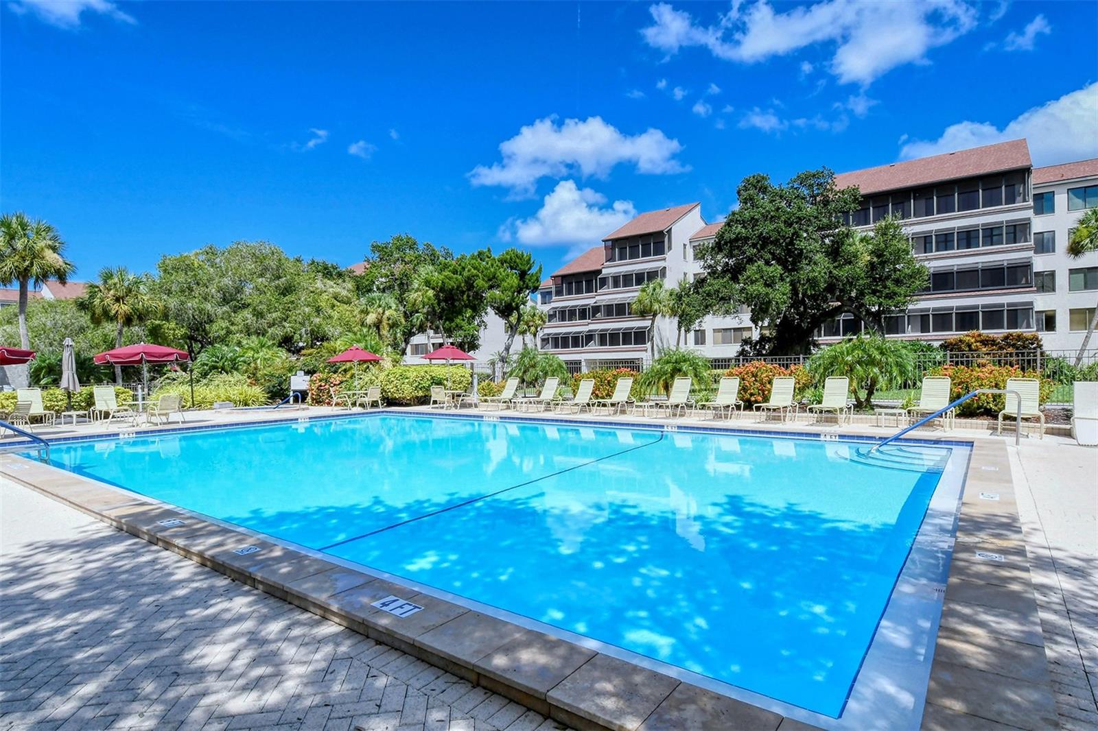 Image 23 of 36 For 6287 Midnight Pass Road 103