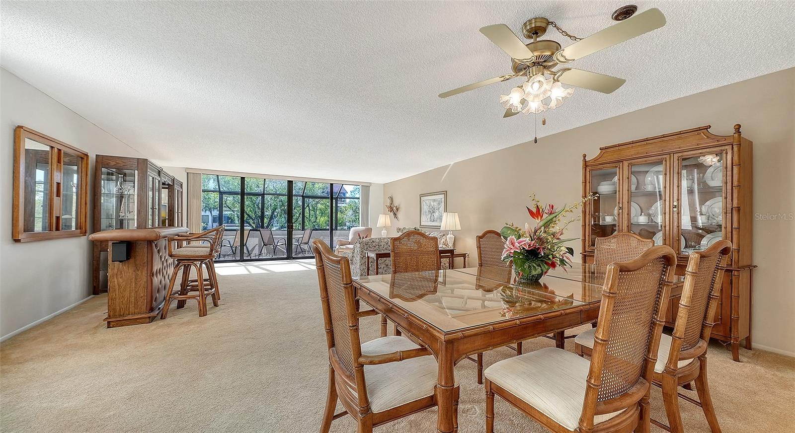 Image 5 of 36 For 6287 Midnight Pass Road 103