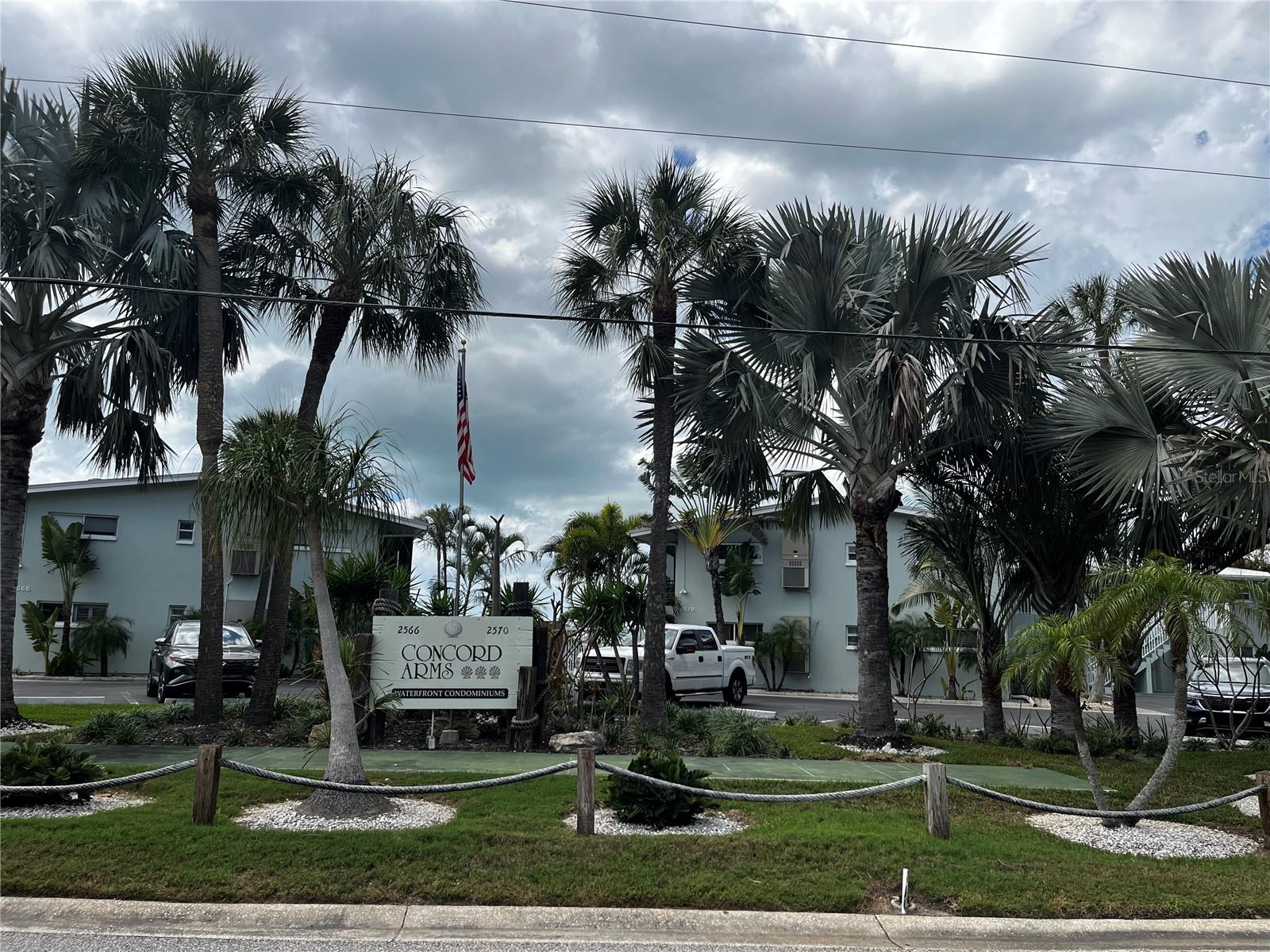 Image 30 of 39 For 2566 Gary Circle 5