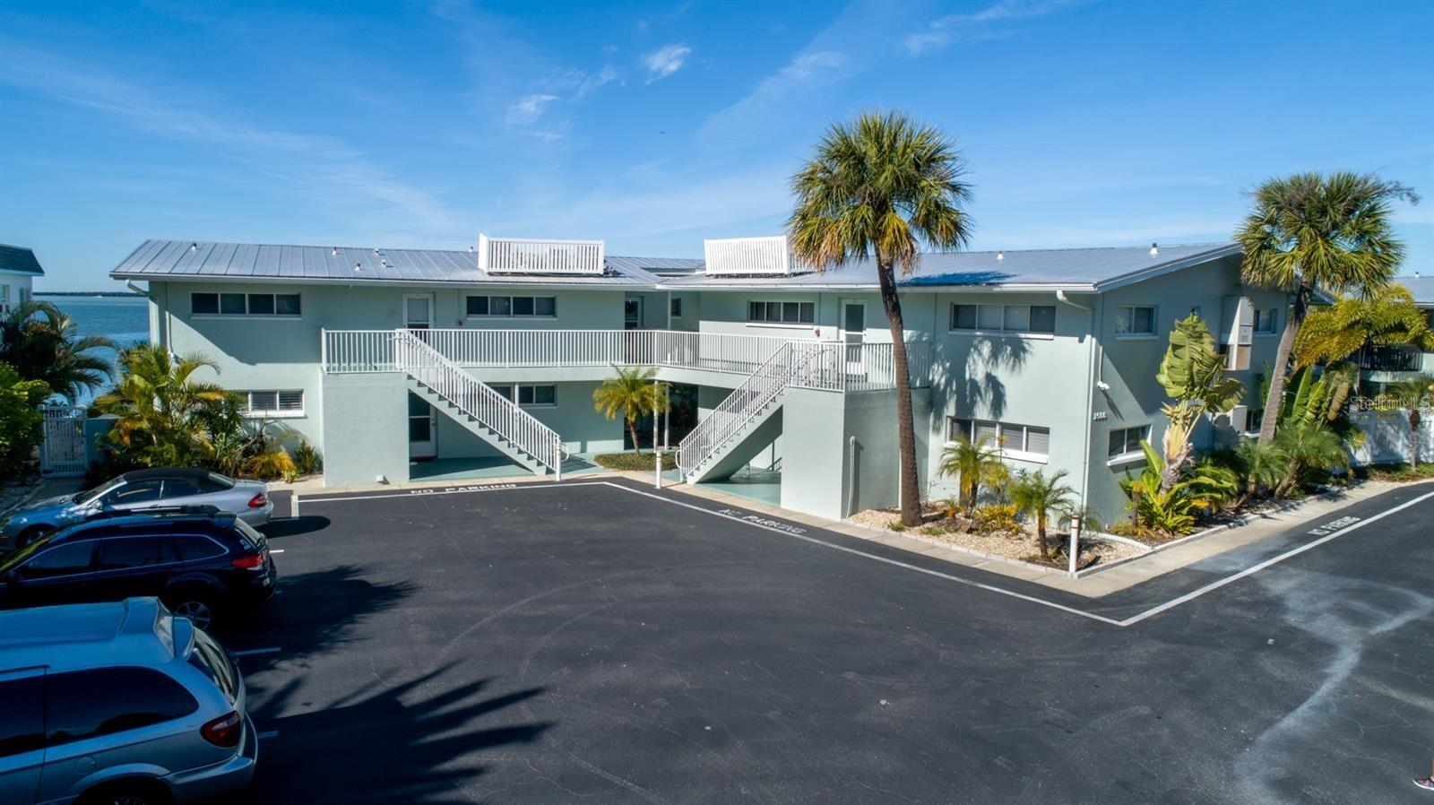 Image 31 of 39 For 2566 Gary Circle 5