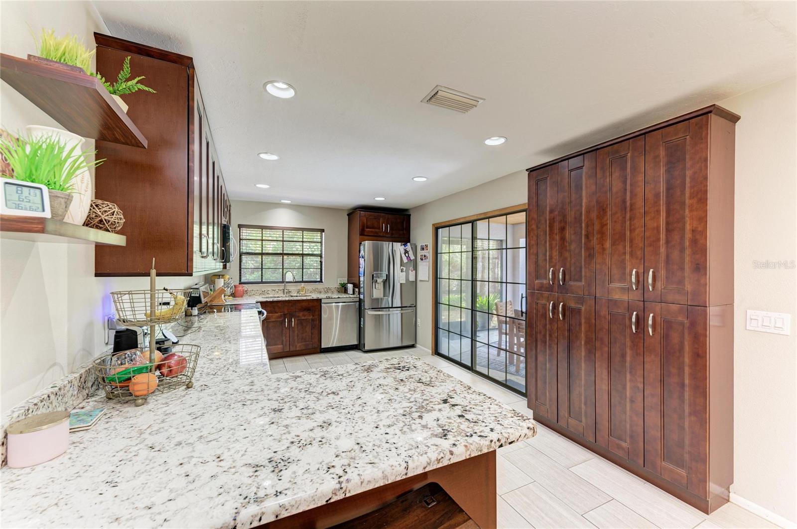 Image 12 of 45 For 4609 44th Avenue E