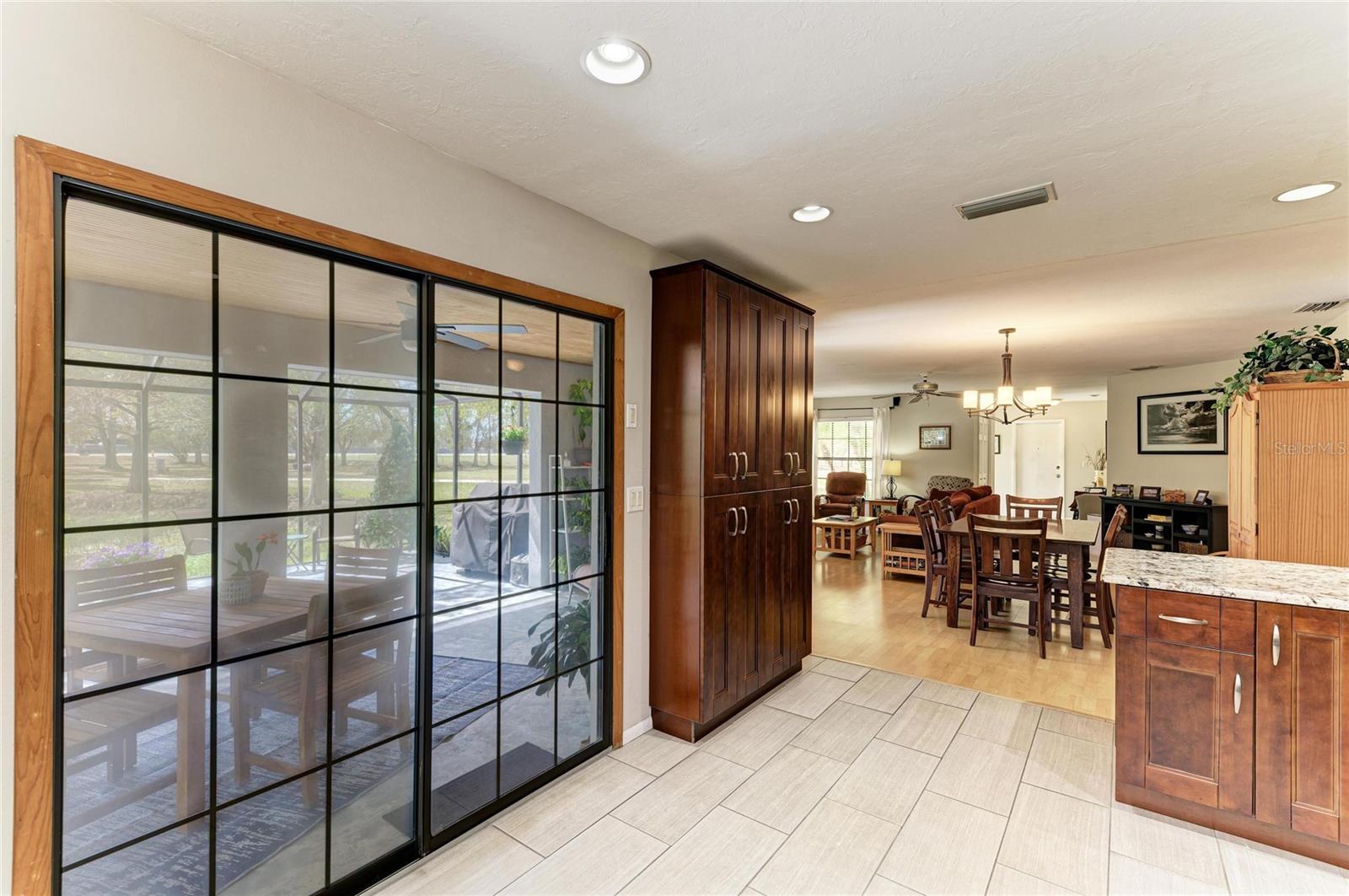 Image 13 of 45 For 4609 44th Avenue E