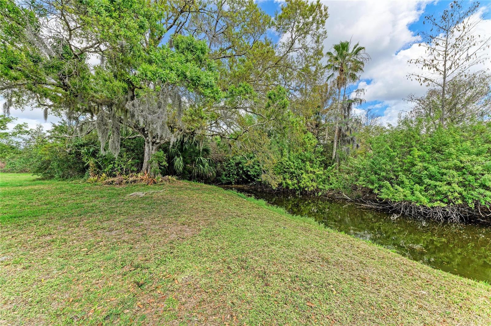 Image 33 of 45 For 4609 44th Avenue E