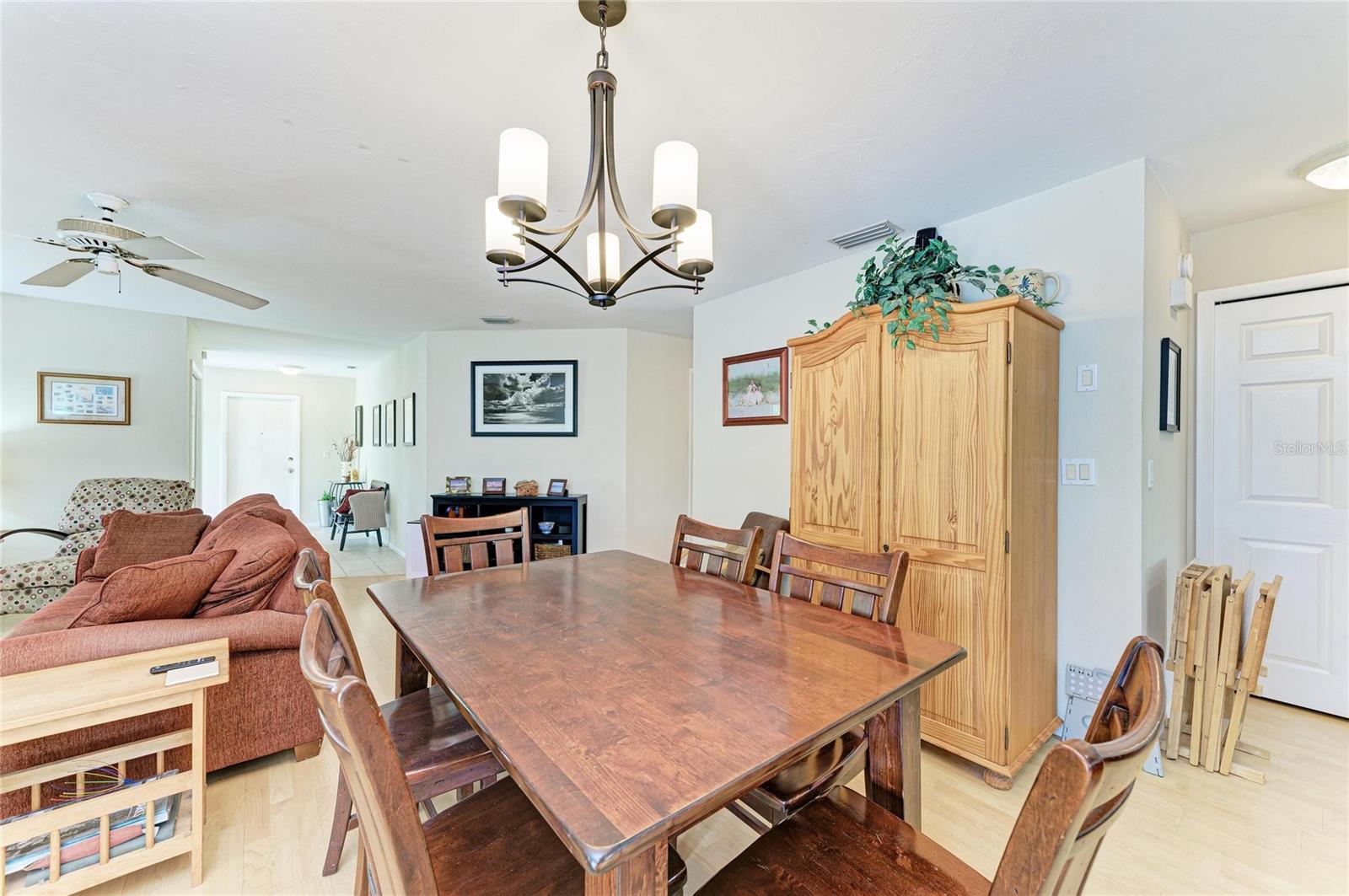 Image 8 of 45 For 4609 44th Avenue E