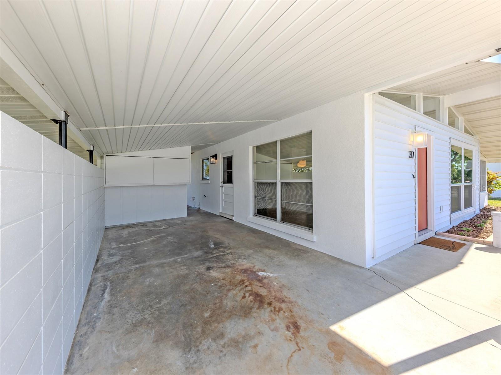 Image 29 of 70 For 317 Hillview Road