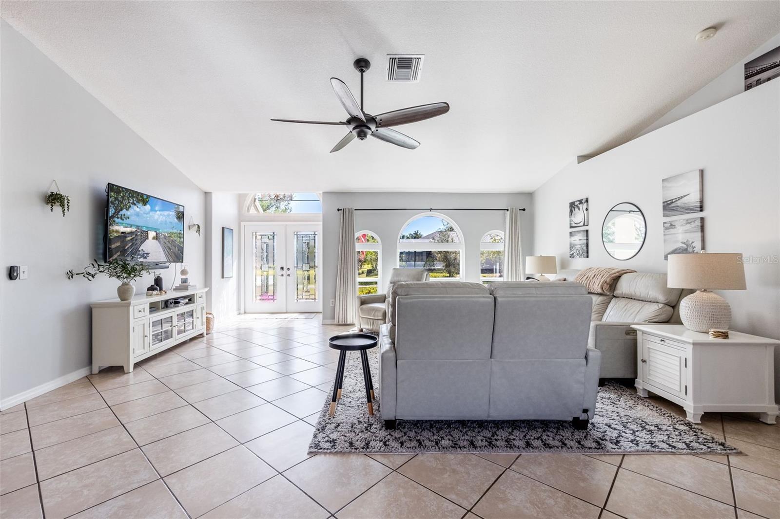 Image 10 of 44 For 2342 Beeville Avenue