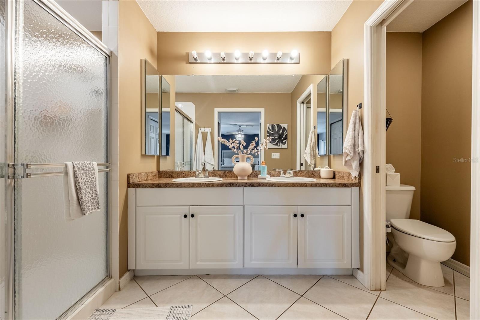 Image 22 of 44 For 2342 Beeville Avenue