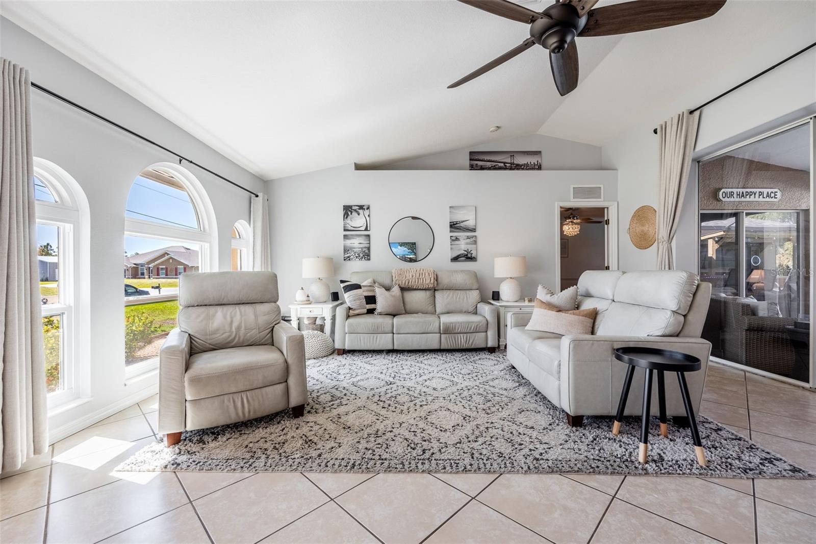 Image 8 of 44 For 2342 Beeville Avenue