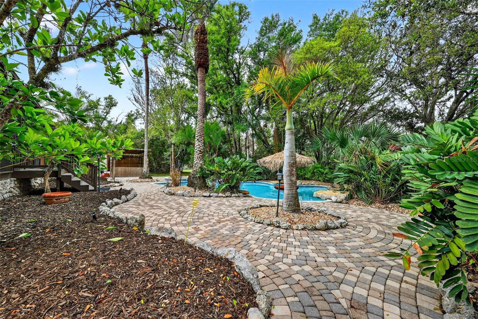 Image 37 of 90 For 6888 Myakka Valley Trl