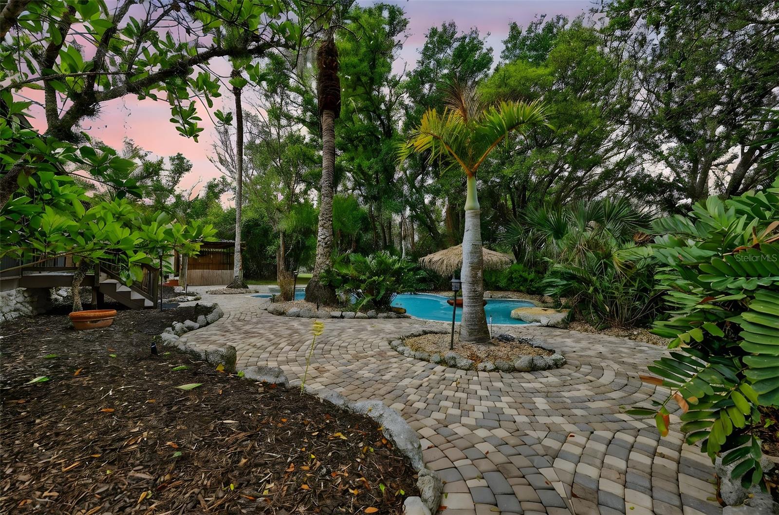 Image 39 of 90 For 6888 Myakka Valley Trl