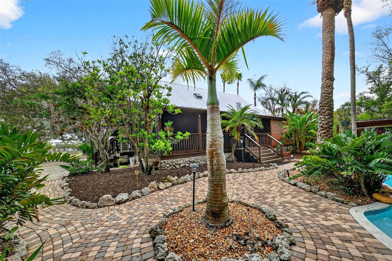 Image 42 of 90 For 6888 Myakka Valley Trl