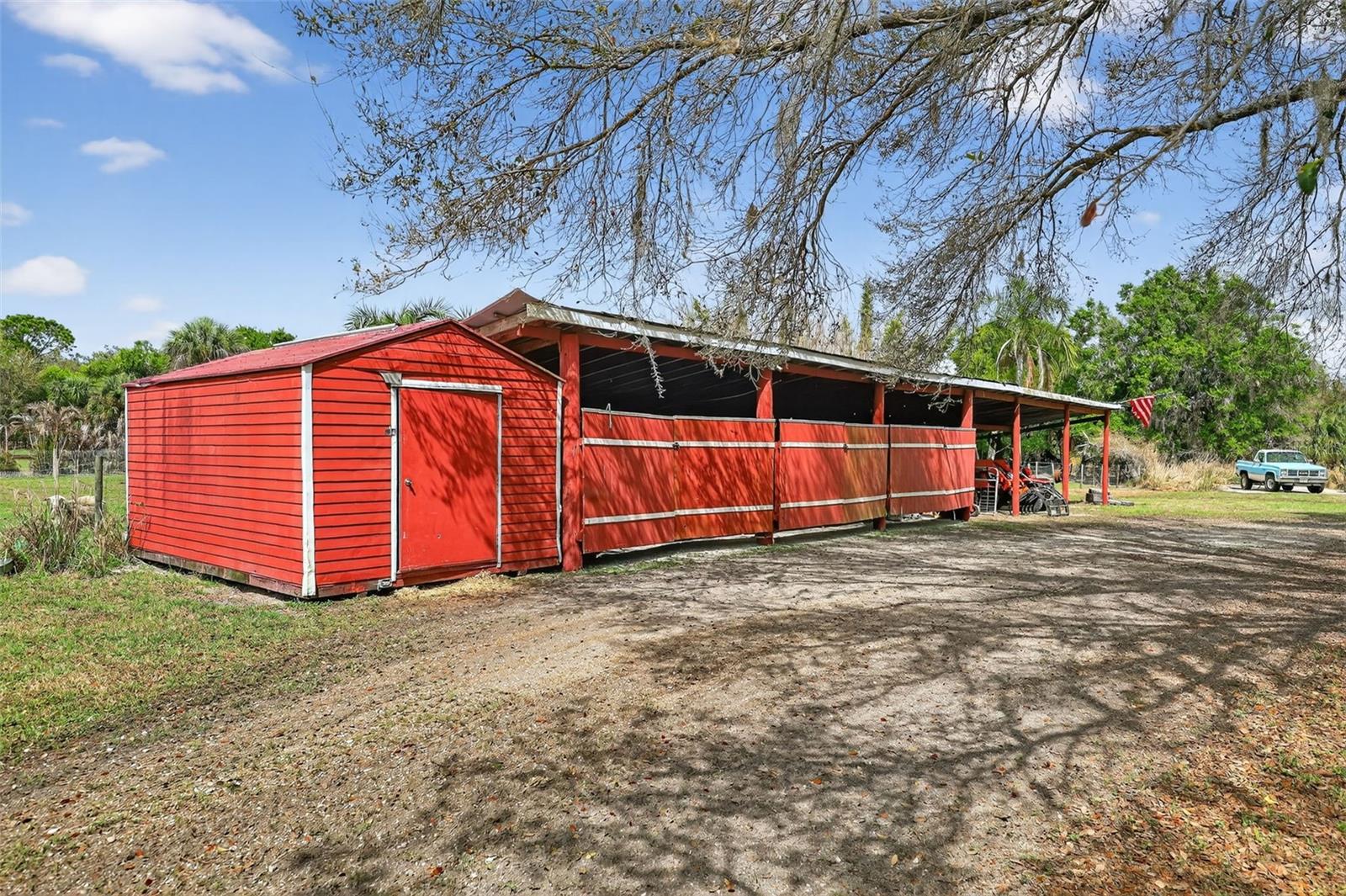 Image 5 of 90 For 6888 Myakka Valley Trl