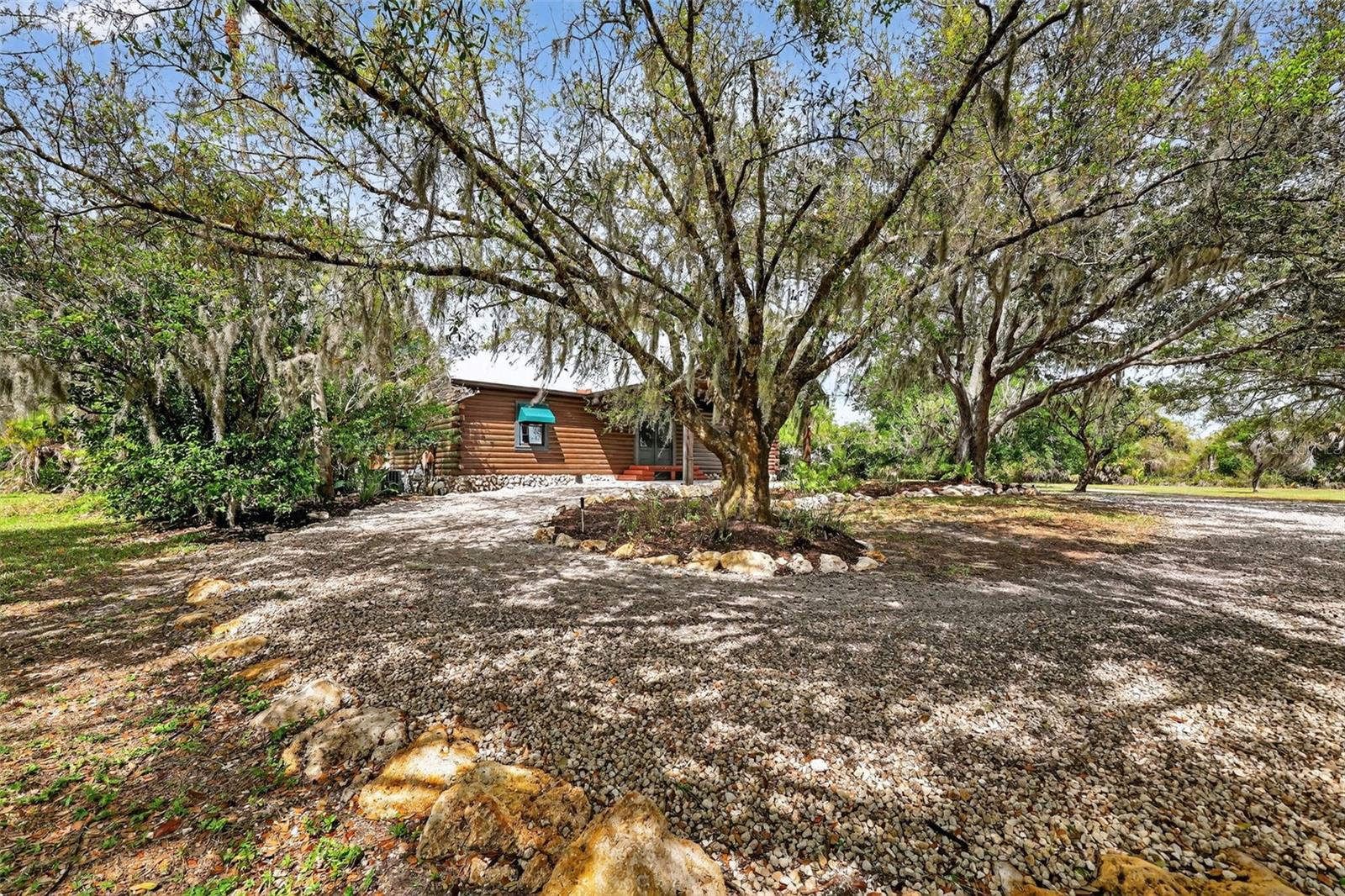 Image 77 of 90 For 6888 Myakka Valley Trl