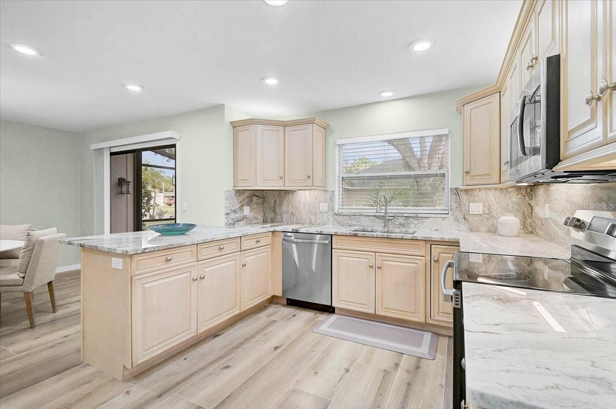 Image 11 of 51 For 3761 Countryside Road