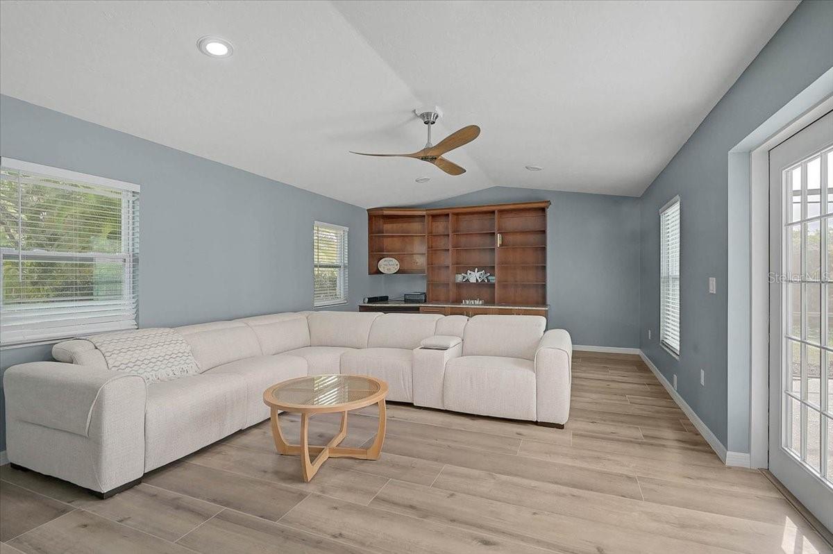 Image 18 of 51 For 3761 Countryside Road