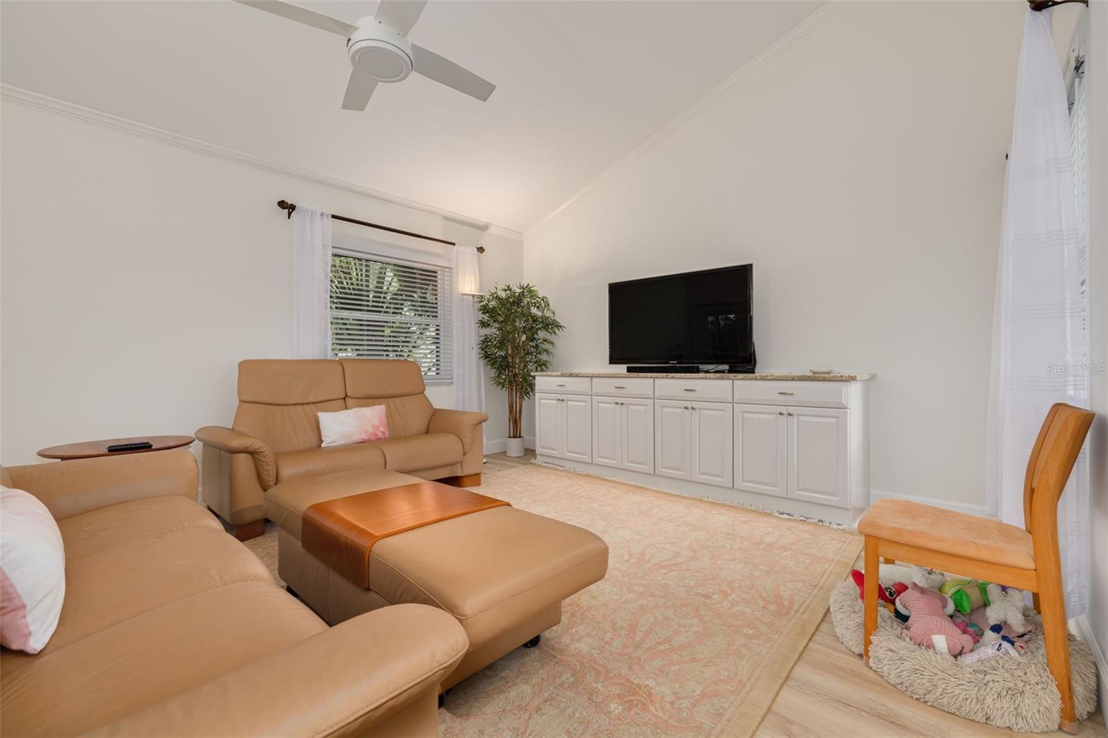 Image 4 of 41 For 3210 Golden Eagle Lane