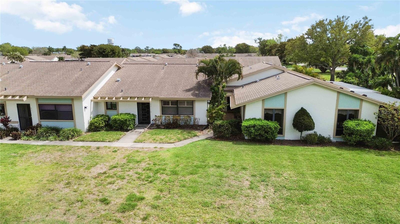 Image 20 of 21 For 6521 Heritage Lane 2621