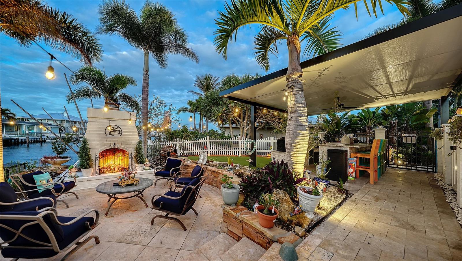 Image 10 of 54 For 10432 Spoonbill Road W