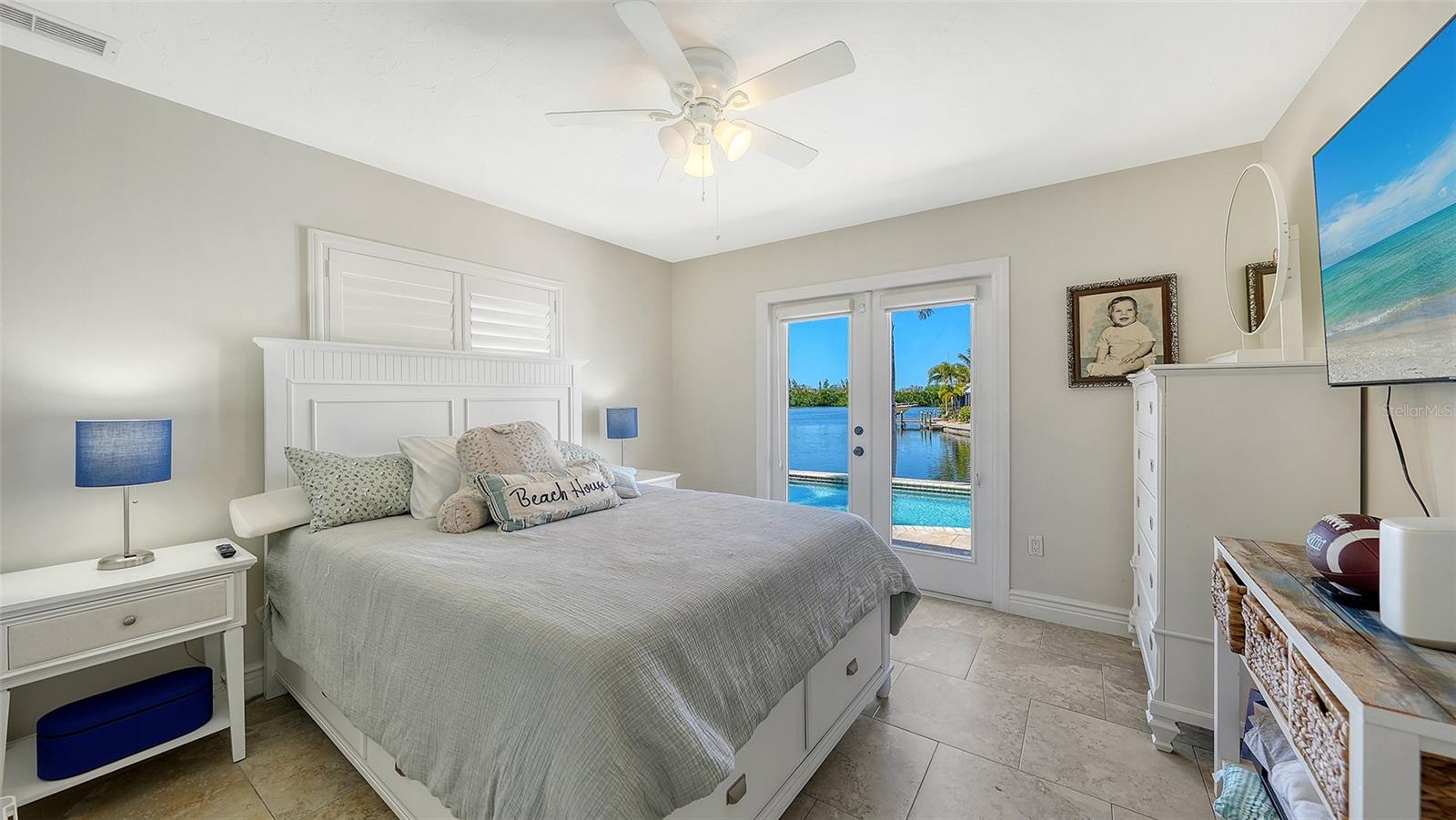 Image 18 of 54 For 10432 Spoonbill Road W