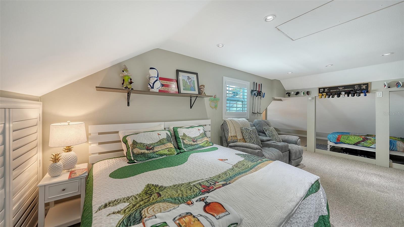 Image 23 of 54 For 10432 Spoonbill Road W