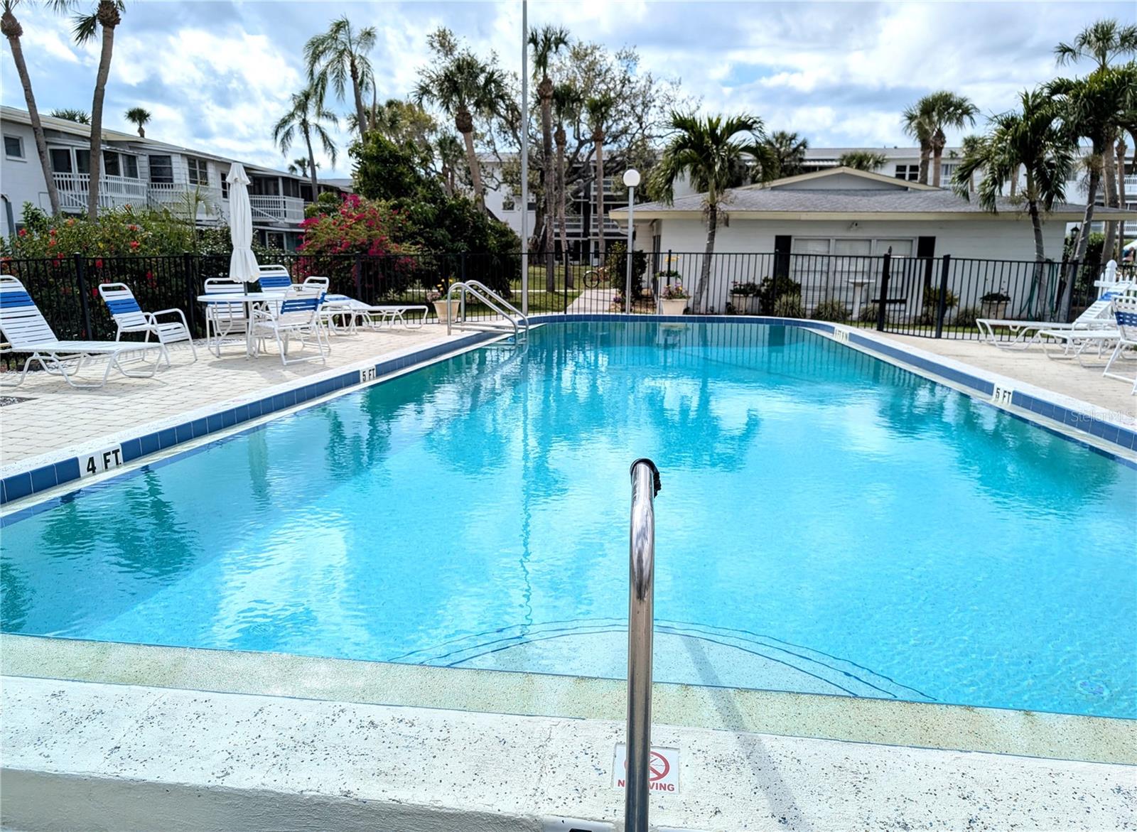 Image 17 of 24 For 5929 Easy Street I-23