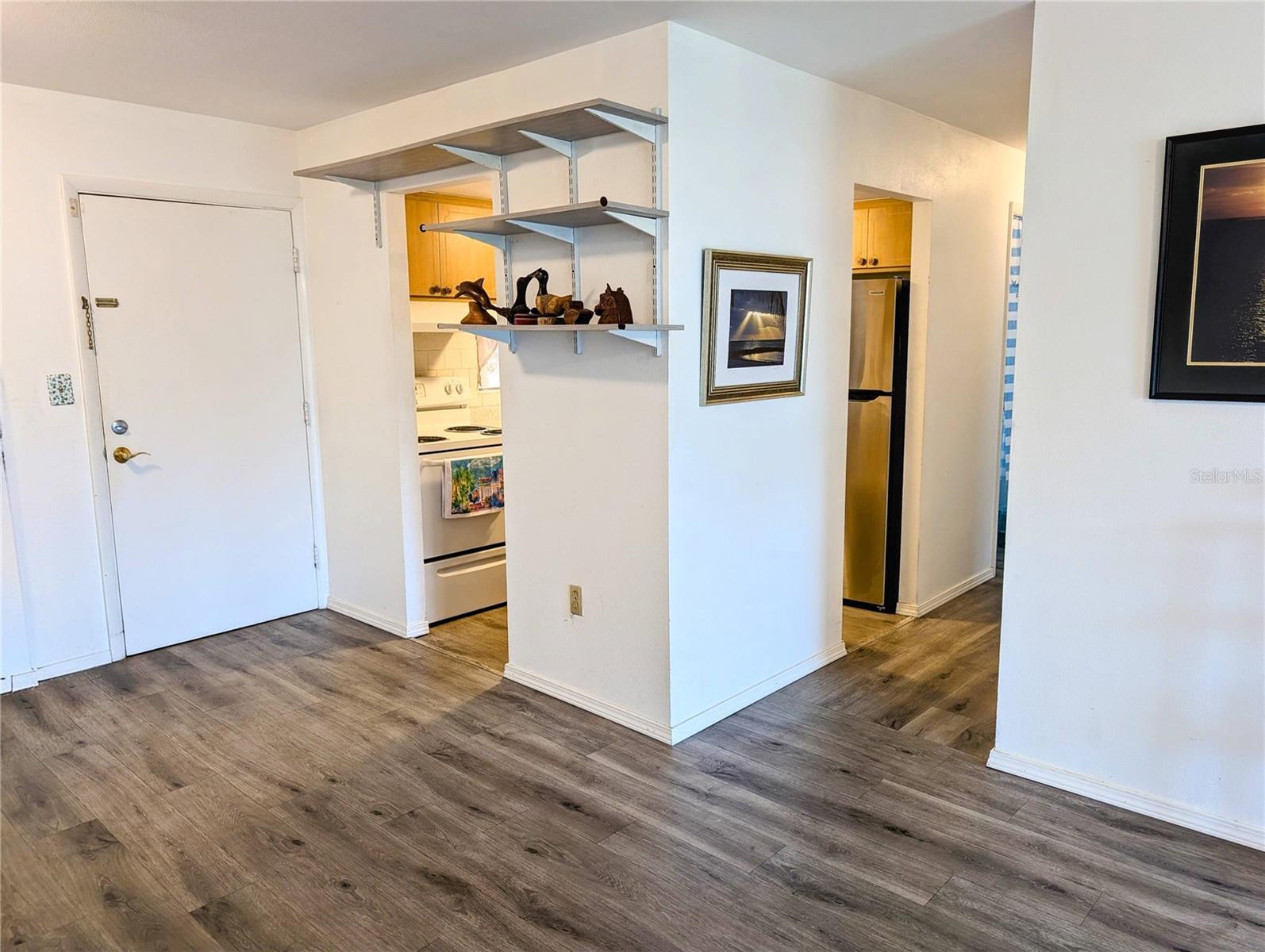 Image 3 of 24 For 5929 Easy Street I-23