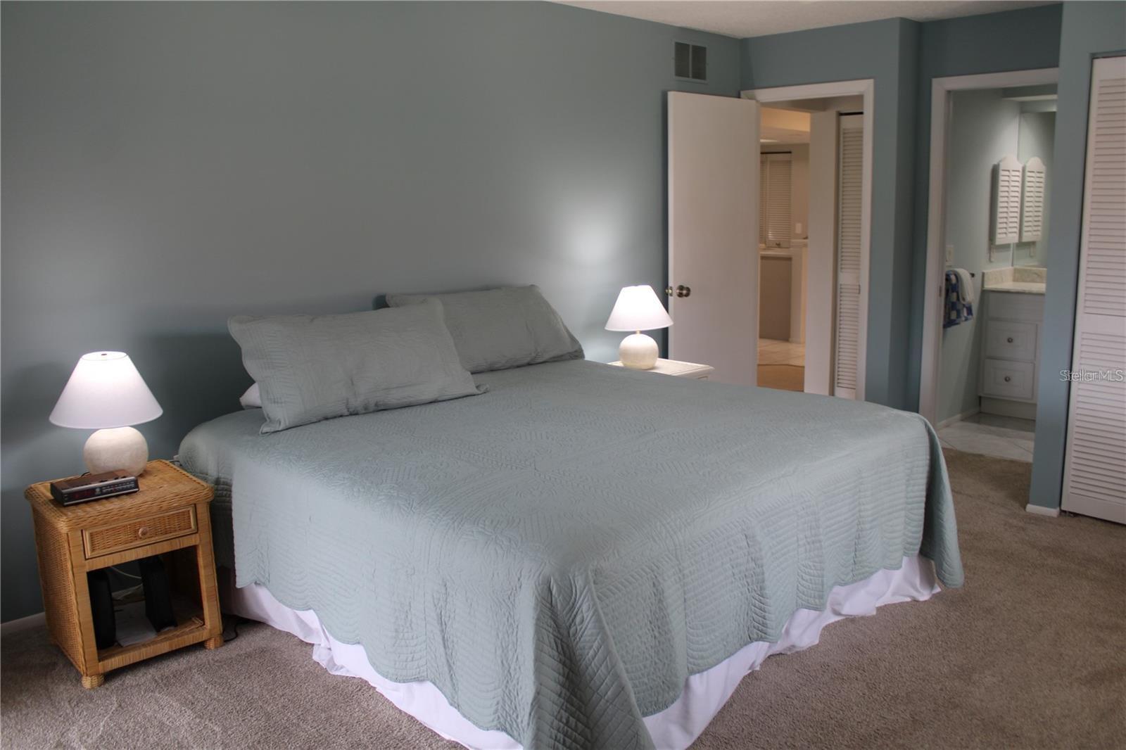 Image 16 of 43 For 6472 Seagull Drive 306