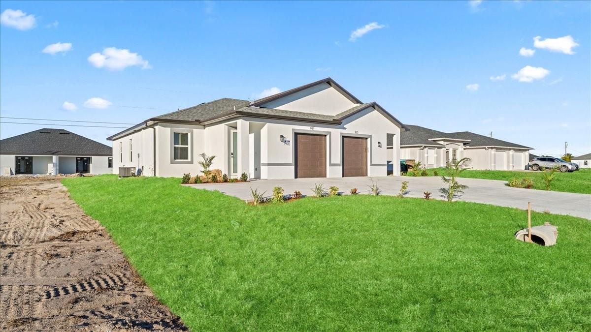 Image 2 of 23 For 826-828 Diplomat Parkway E