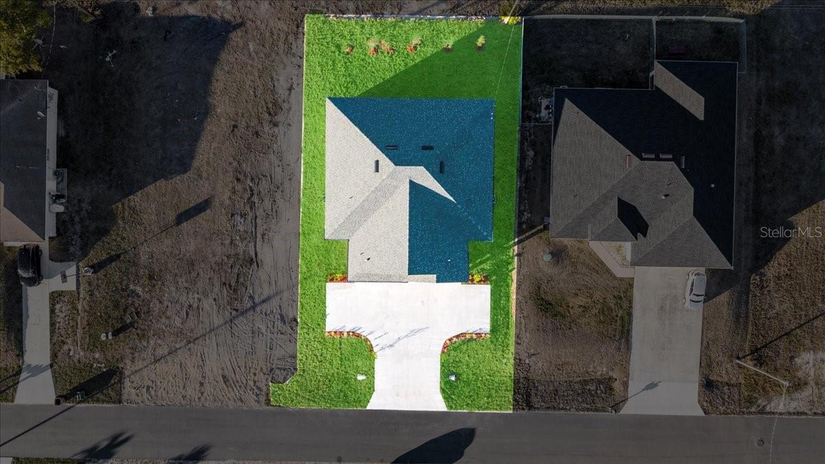 Image 6 of 23 For 826-828 Diplomat Parkway E