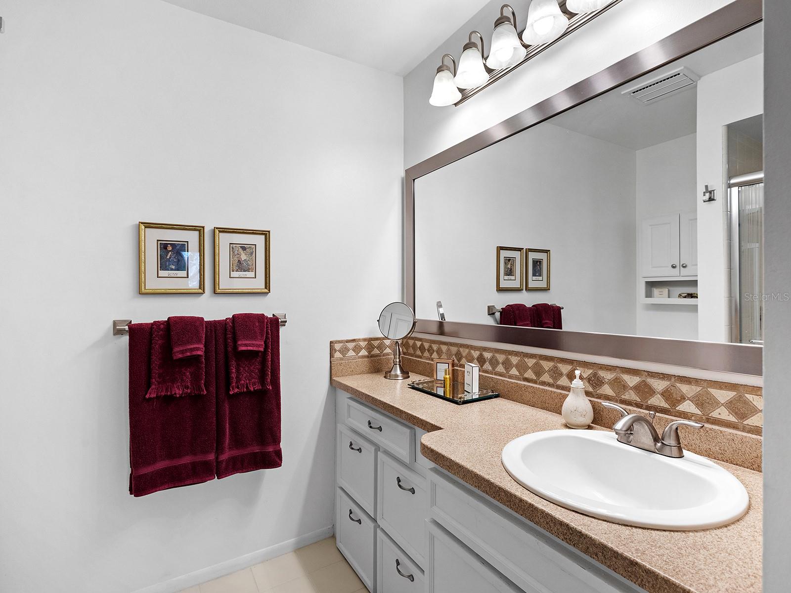 Image 12 of 20 For 4266 Oakhurst Circle E 3060