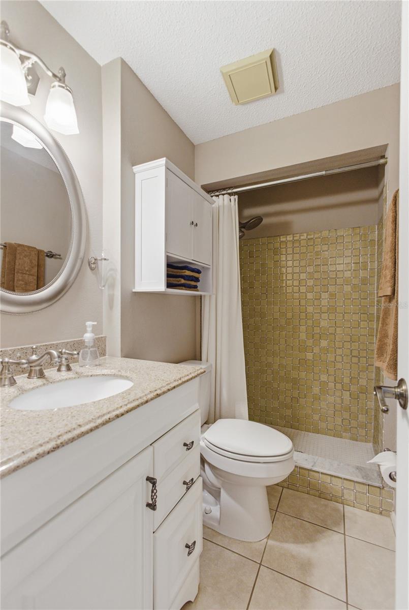 Image 19 of 36 For 5905 36th Avenue Circle W