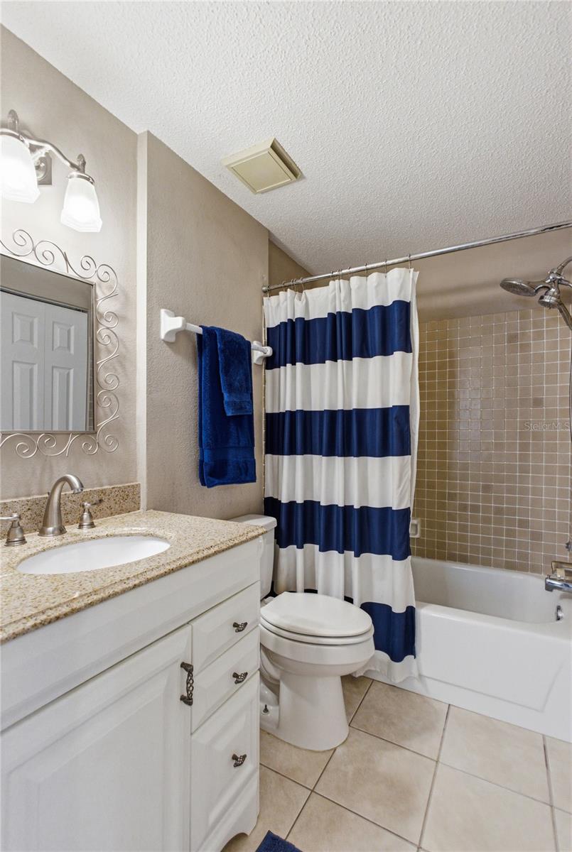 Image 21 of 36 For 5905 36th Avenue Circle W