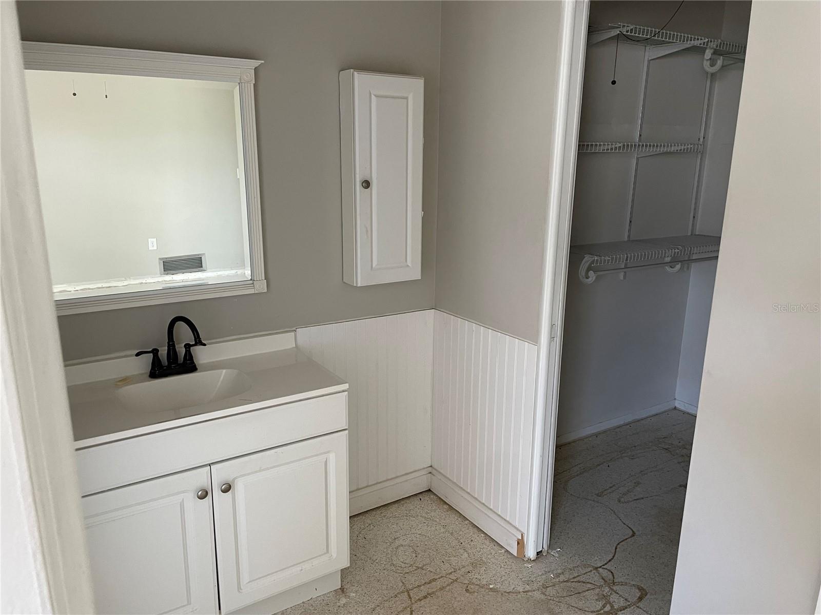 Image 12 of 29 For 10307 Sandpiper Road W