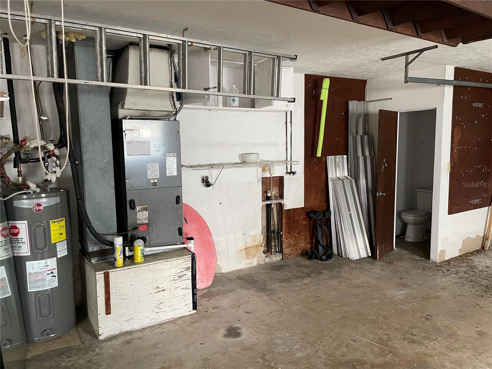 Image 20 of 29 For 10307 Sandpiper Road W