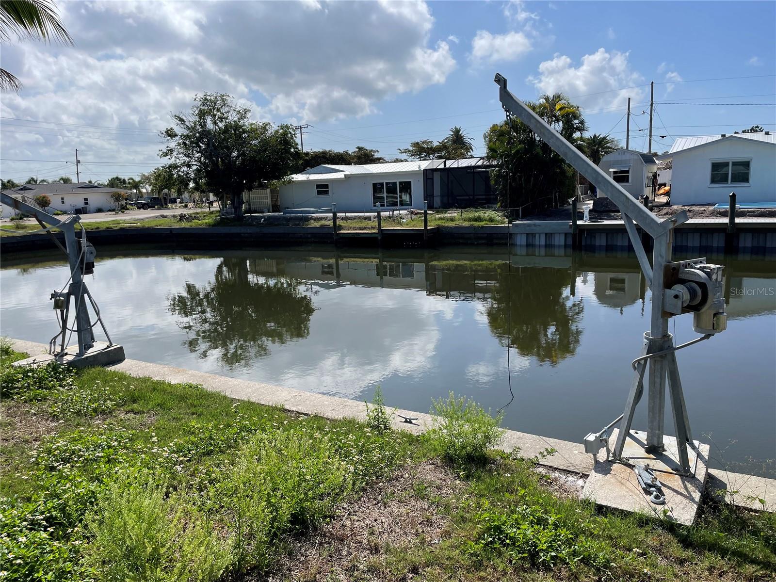 Image 24 of 29 For 10307 Sandpiper Road W