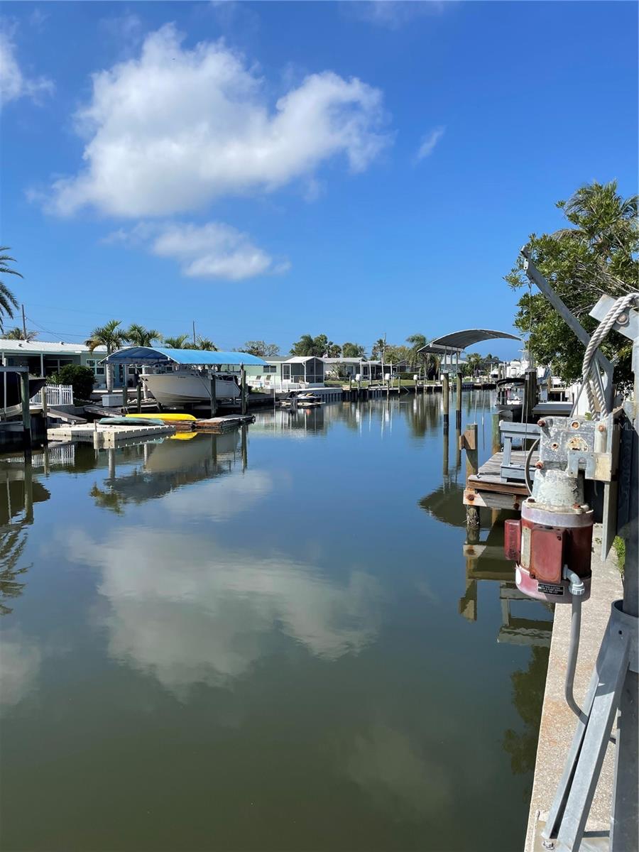 Image 27 of 29 For 10307 Sandpiper Road W