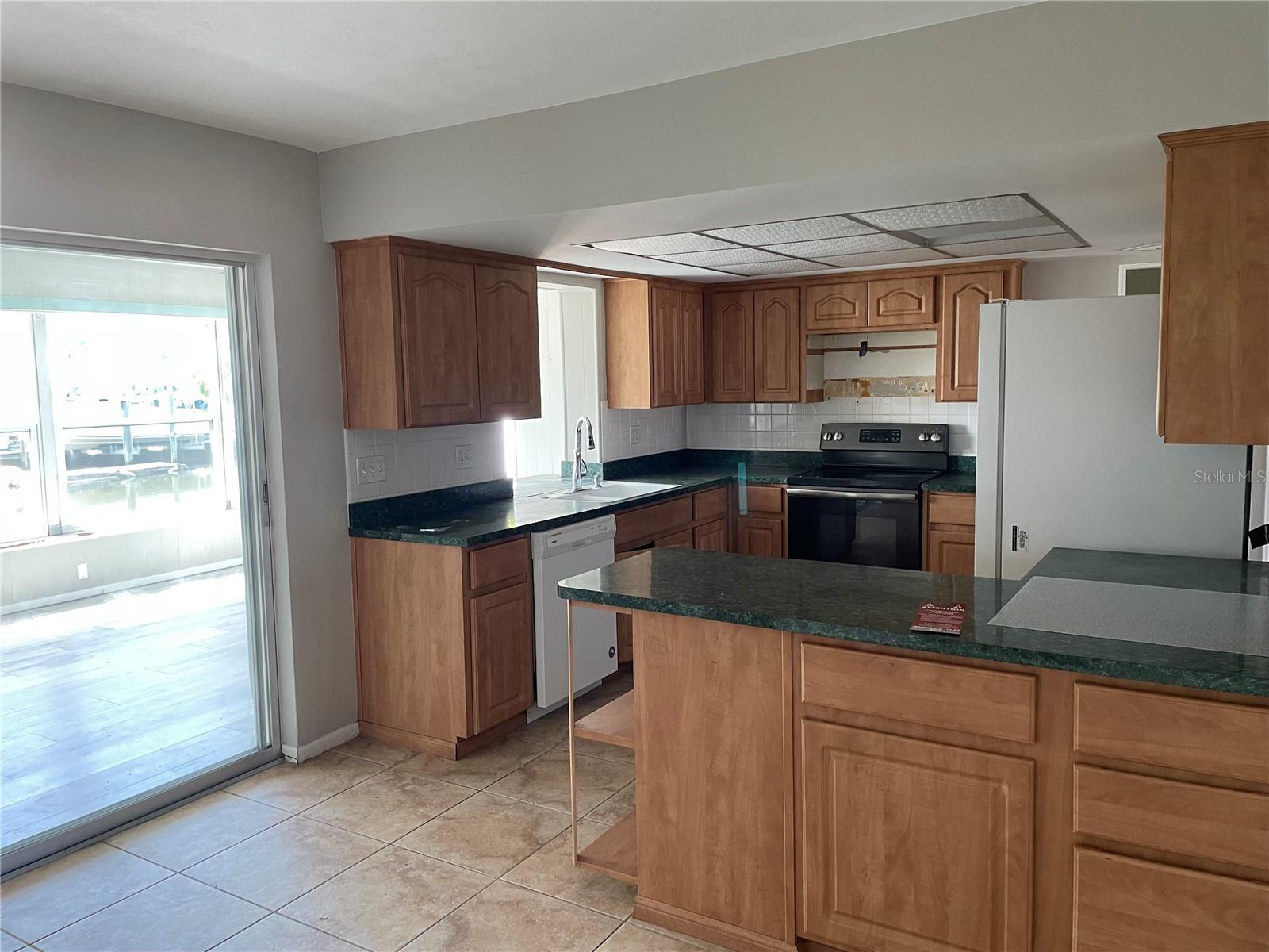 Image 6 of 29 For 10307 Sandpiper Road W