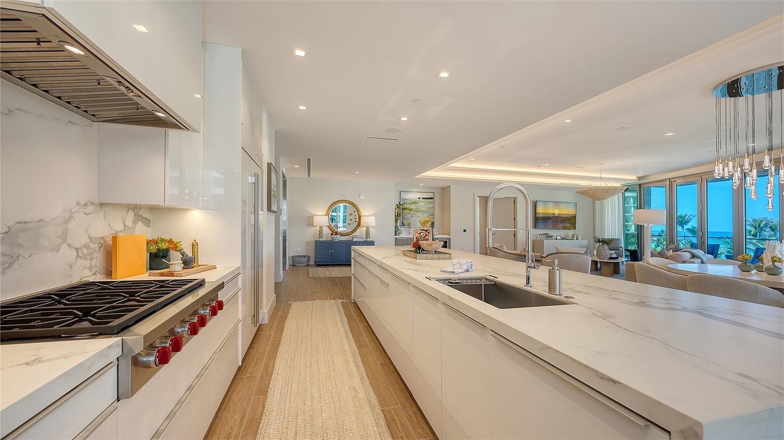 Image 13 of 69 For 1561 Gulf Of Mexico Drive 304