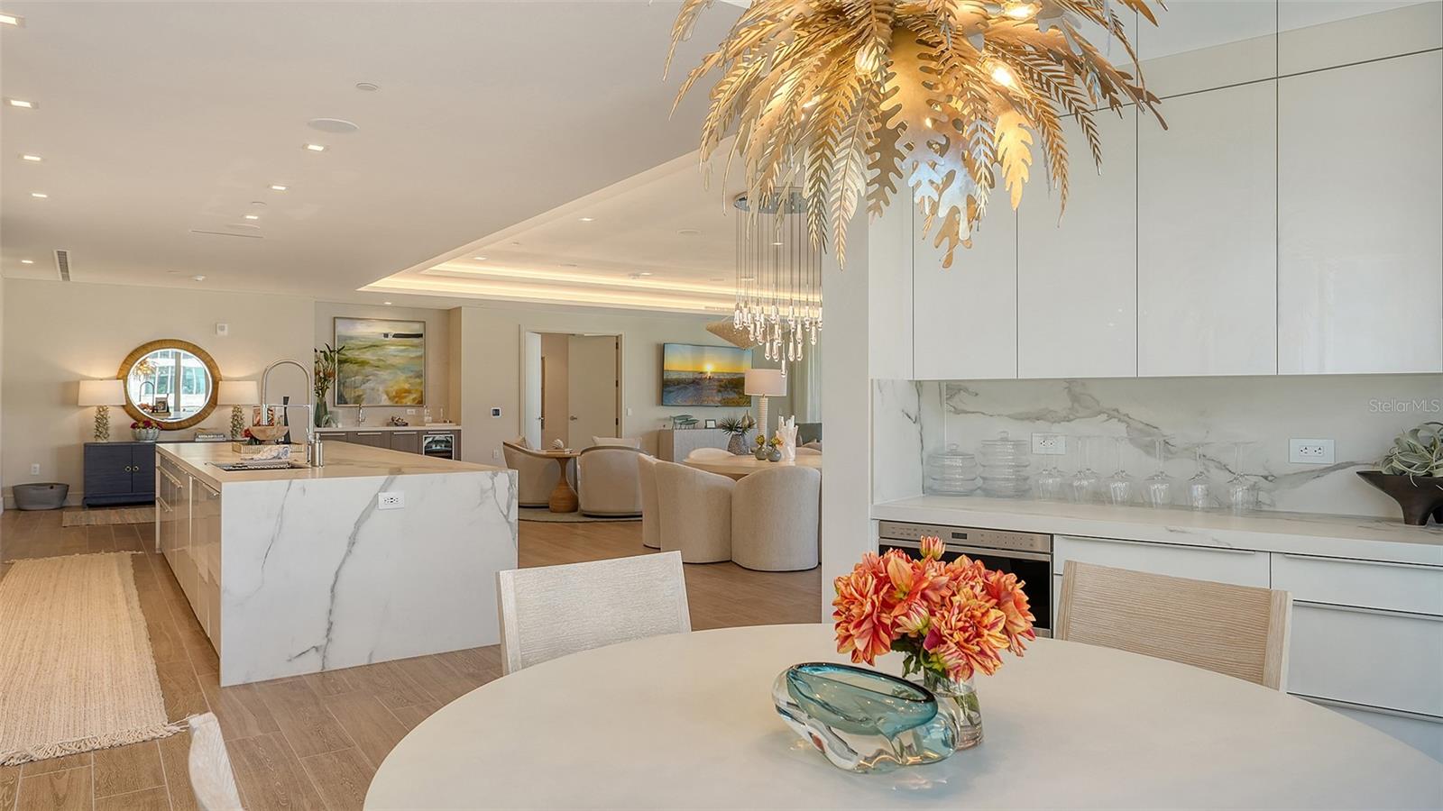 Image 16 of 69 For 1561 Gulf Of Mexico Drive 304