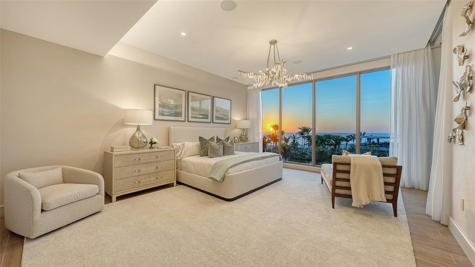 Image 25 of 69 For 1561 Gulf Of Mexico Drive 304