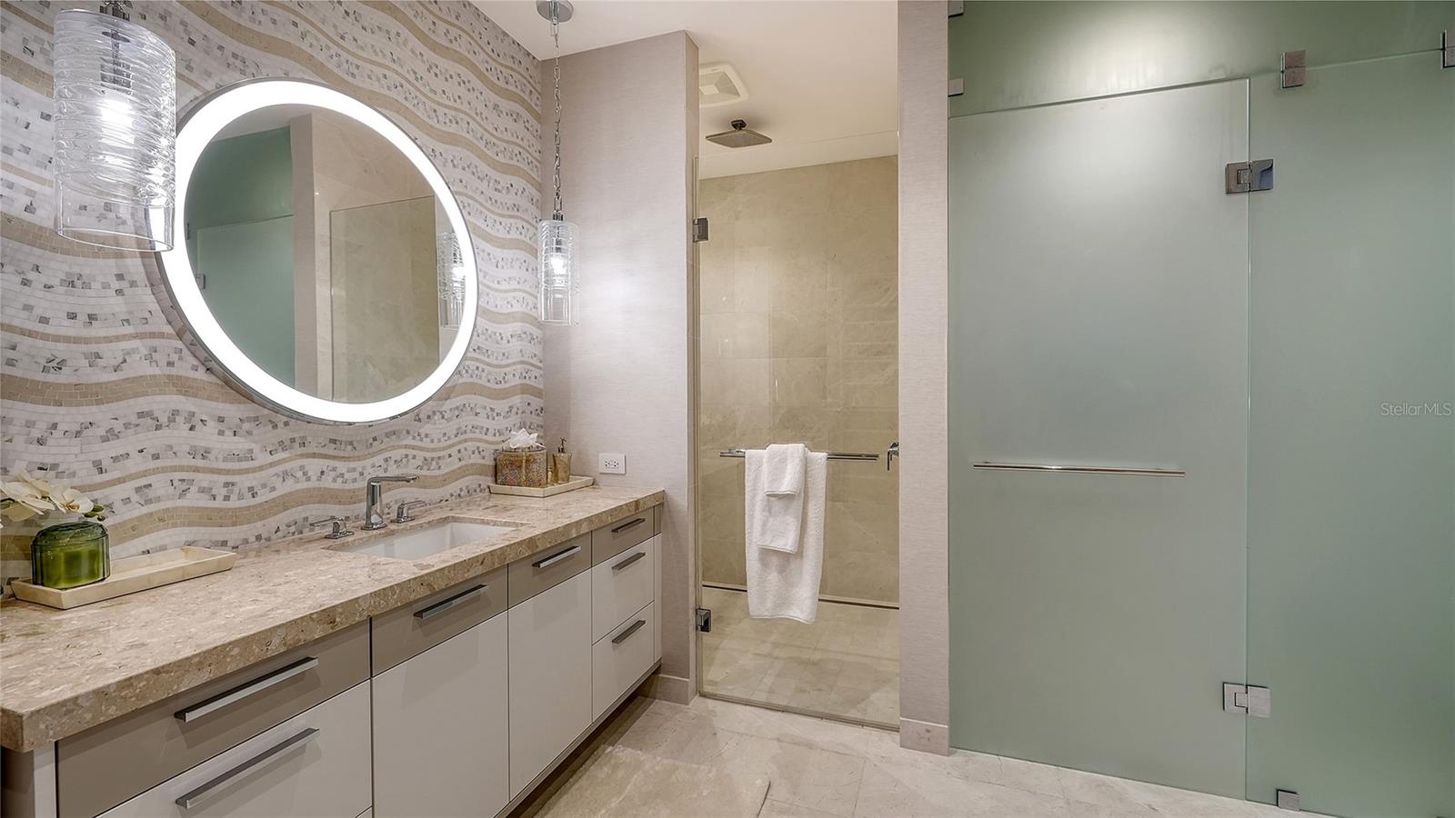 Image 36 of 69 For 1561 Gulf Of Mexico Drive 304