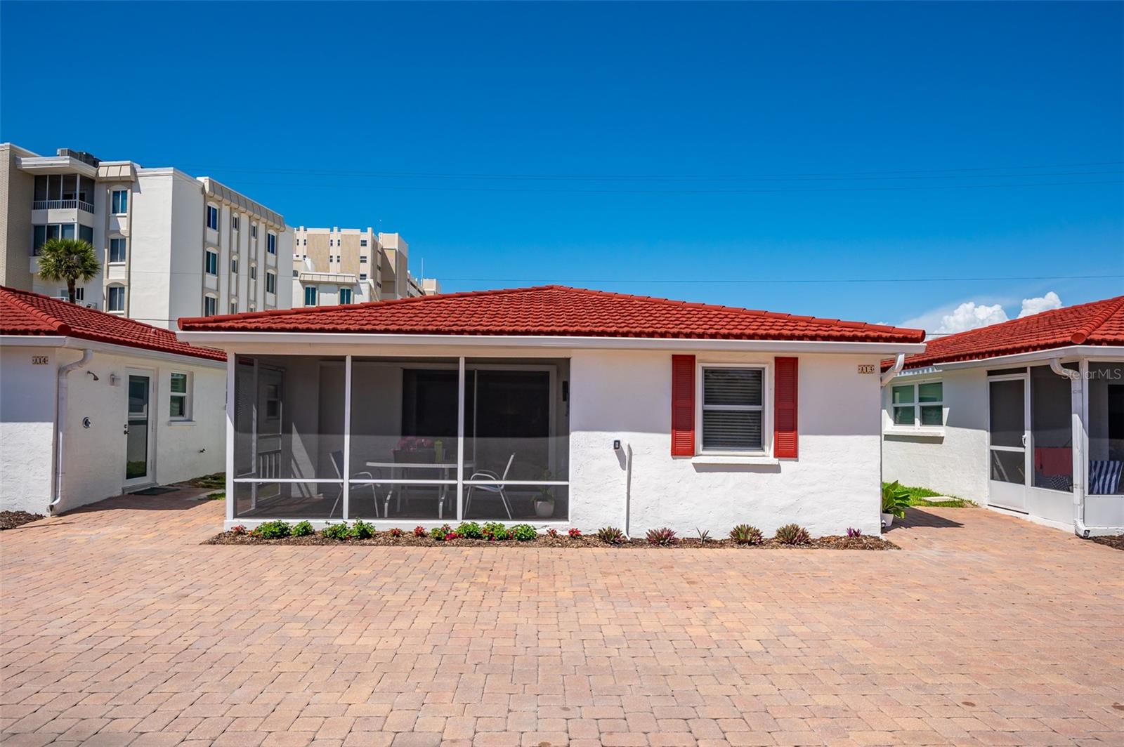 Image 2 of 45 For 6154 Midnight Pass Road A13