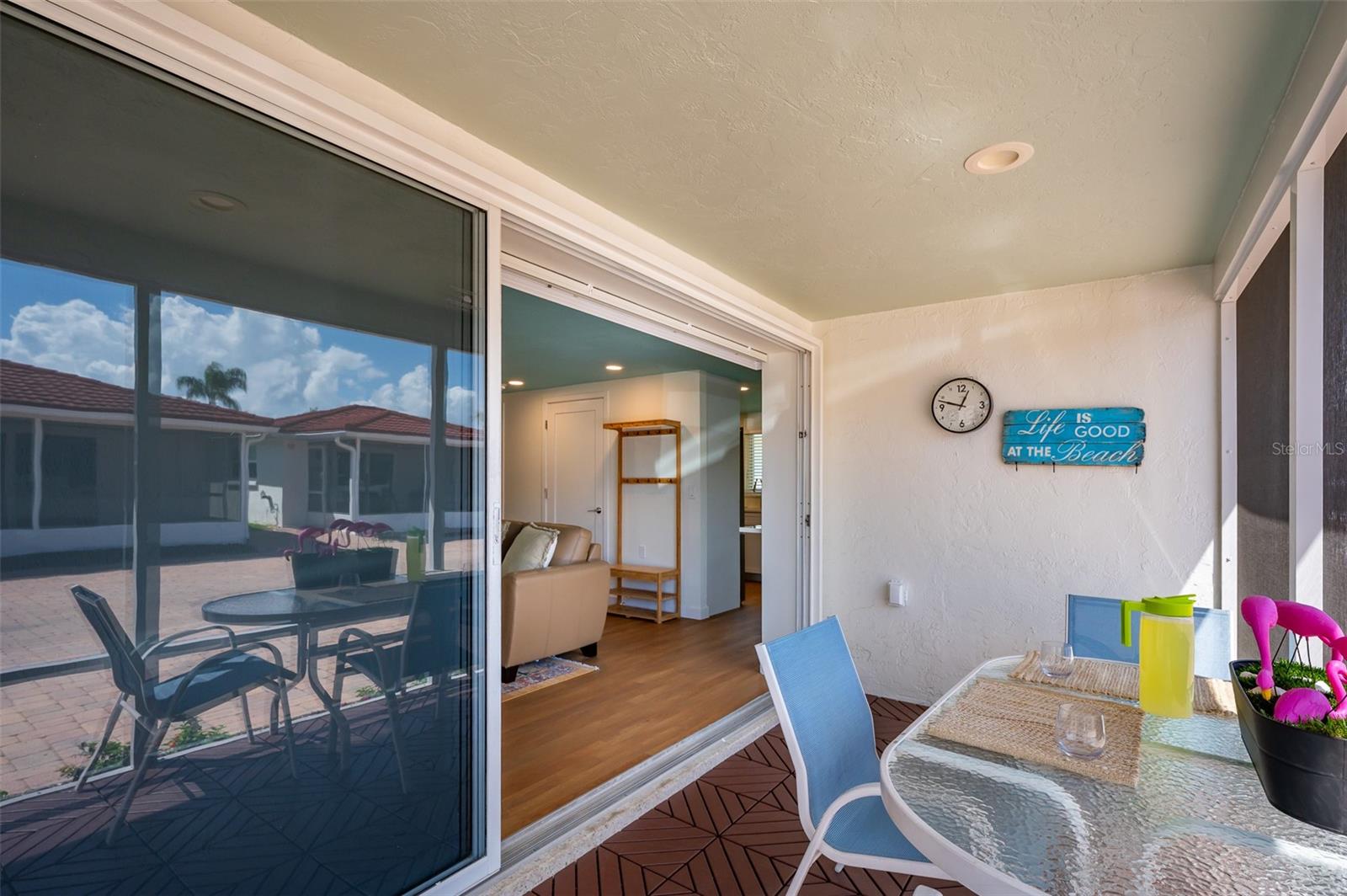 Image 25 of 45 For 6154 Midnight Pass Road A13