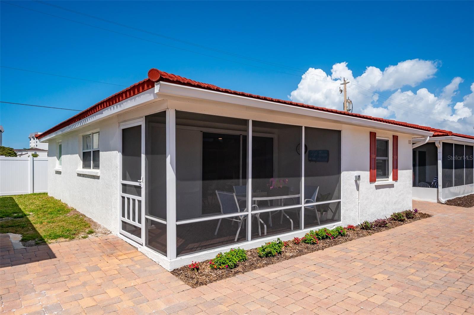 Image 3 of 45 For 6154 Midnight Pass Road A13