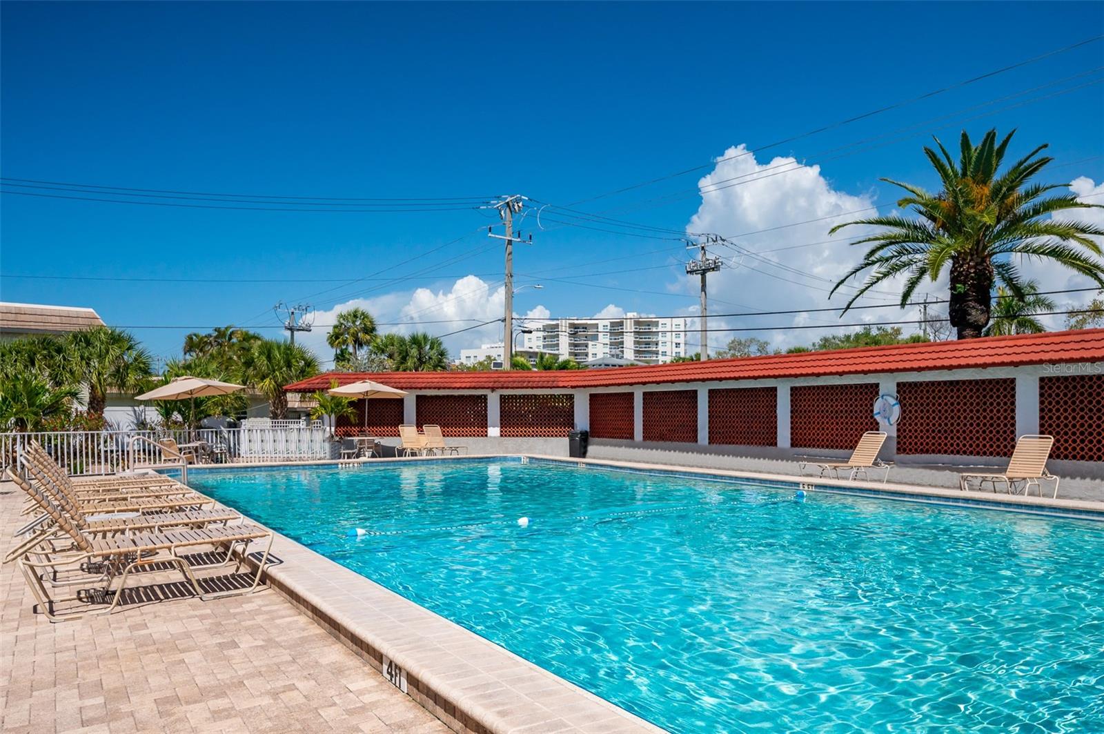 Image 33 of 45 For 6154 Midnight Pass Road A13