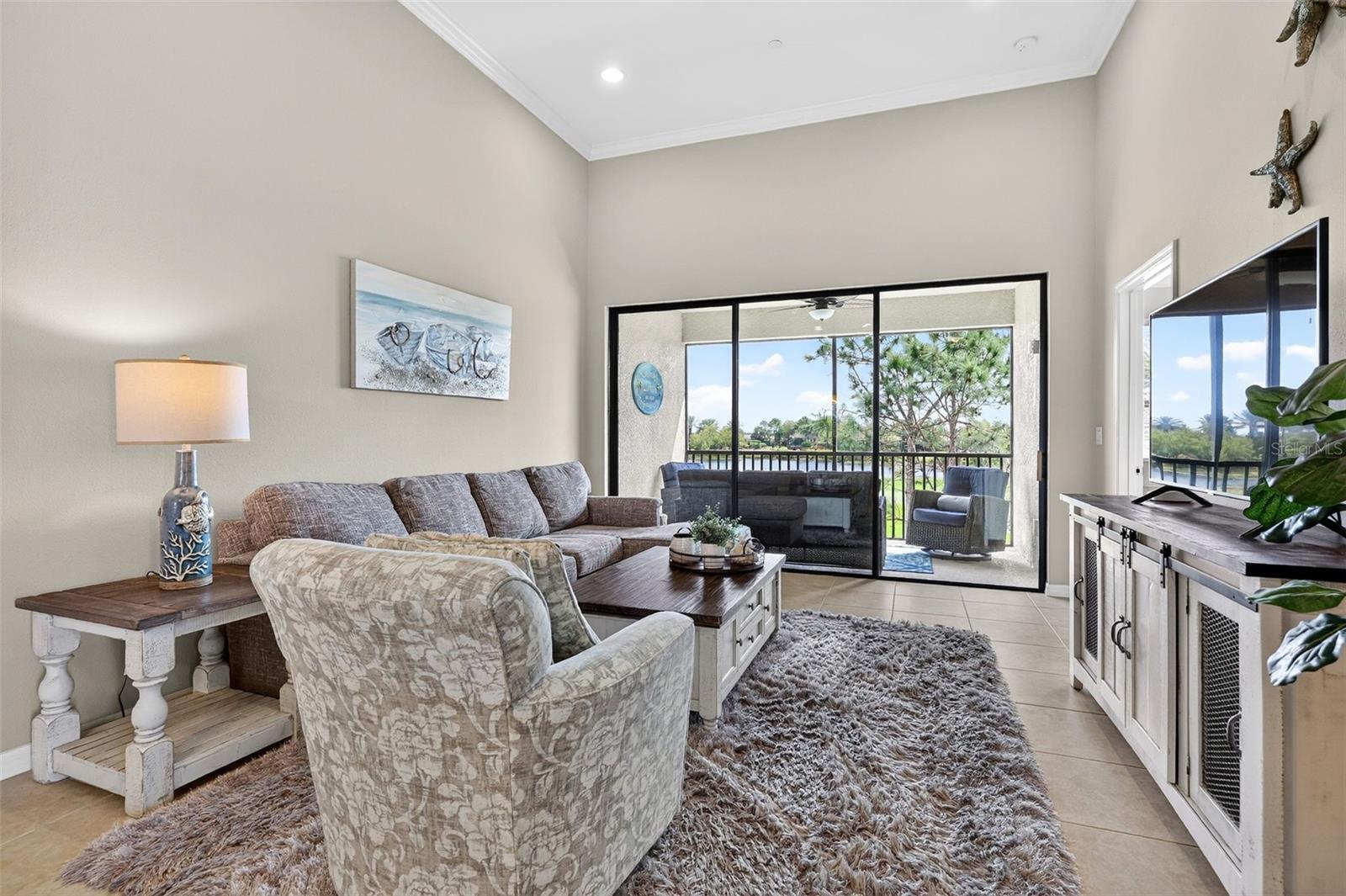 Image 14 of 94 For 12660 Sorrento Way 204