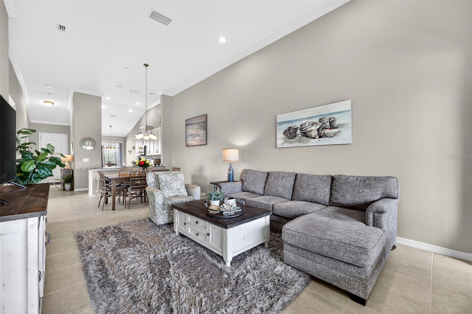 Image 15 of 94 For 12660 Sorrento Way 204